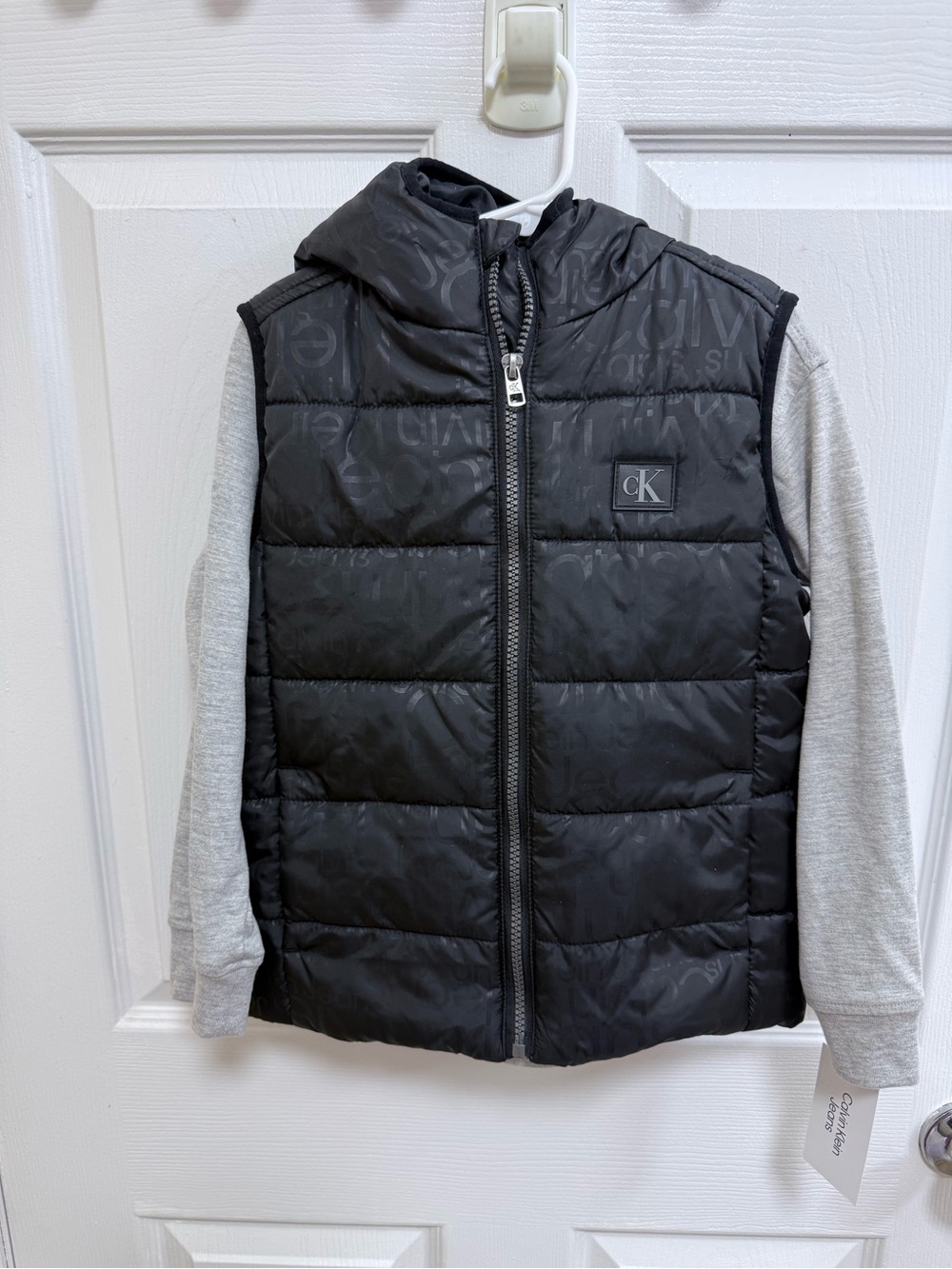 NWT Calvin Klein Kids Black Quilted Puffer Vest and Shirt Set, Size 5 - Picture 5 of 7